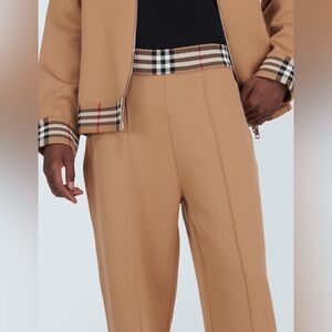 NWT Burberry Men’s “Dellow” Relaxed Jogger Pants